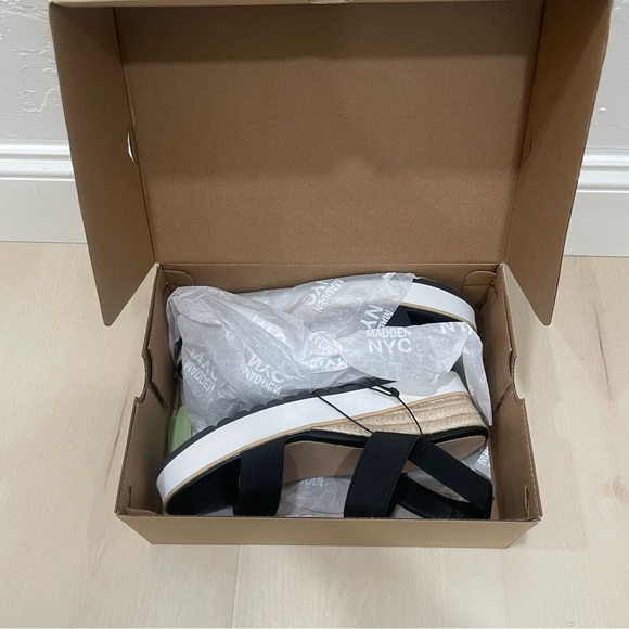 NWT Madden NYC Women’s Size 10 Talla Wedge Sandals Strap Black White Cream - Picture 2 of 13